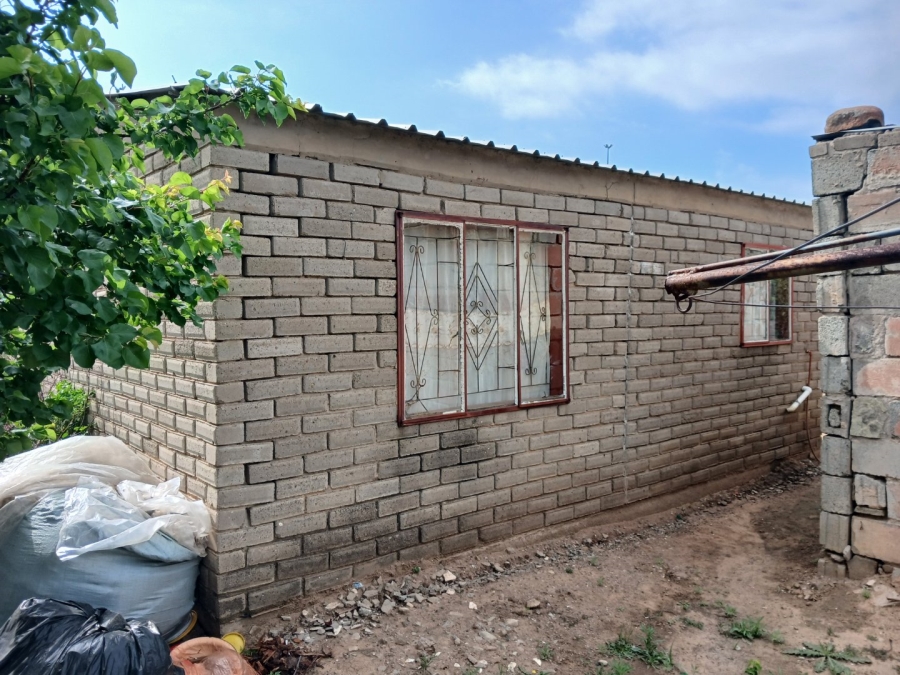  Bedroom Property for Sale in Botshabelo Free State